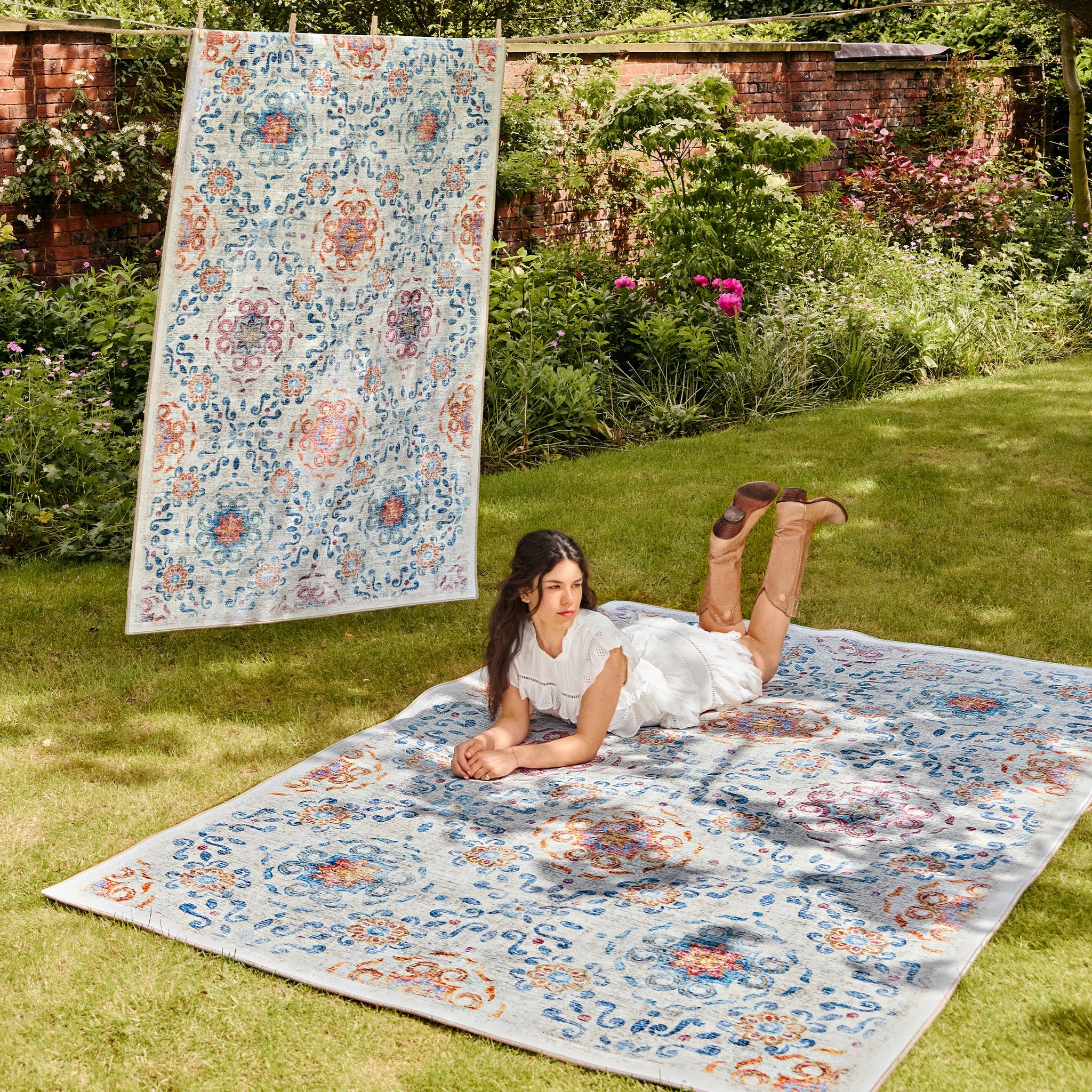 Hug Rug Modern Damask Machine Washable Rugs