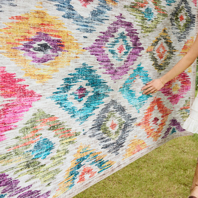 Hug Rug Painted Ikat Machine Washable Rug Design