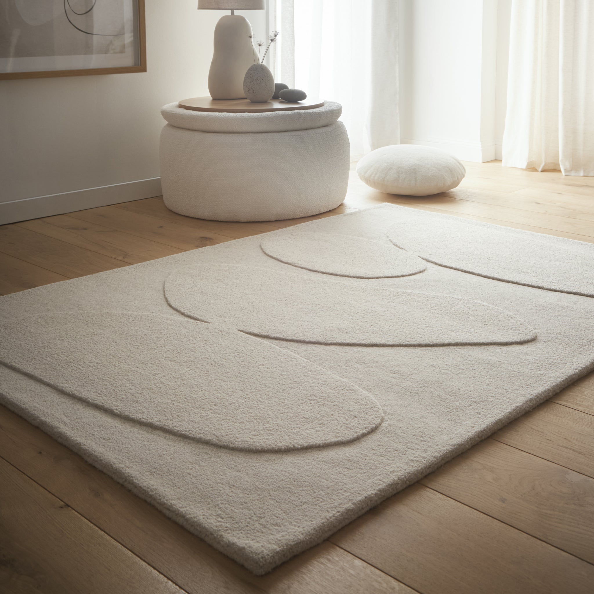 Sculptured Wool Rug- 100% Wool Cut pile, hand-tufted rug with a patterned design.