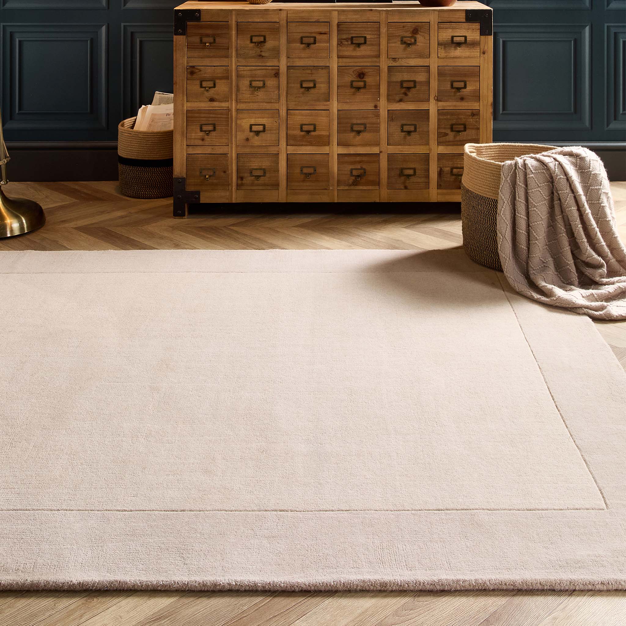 Borders Wool Rug Natural 3