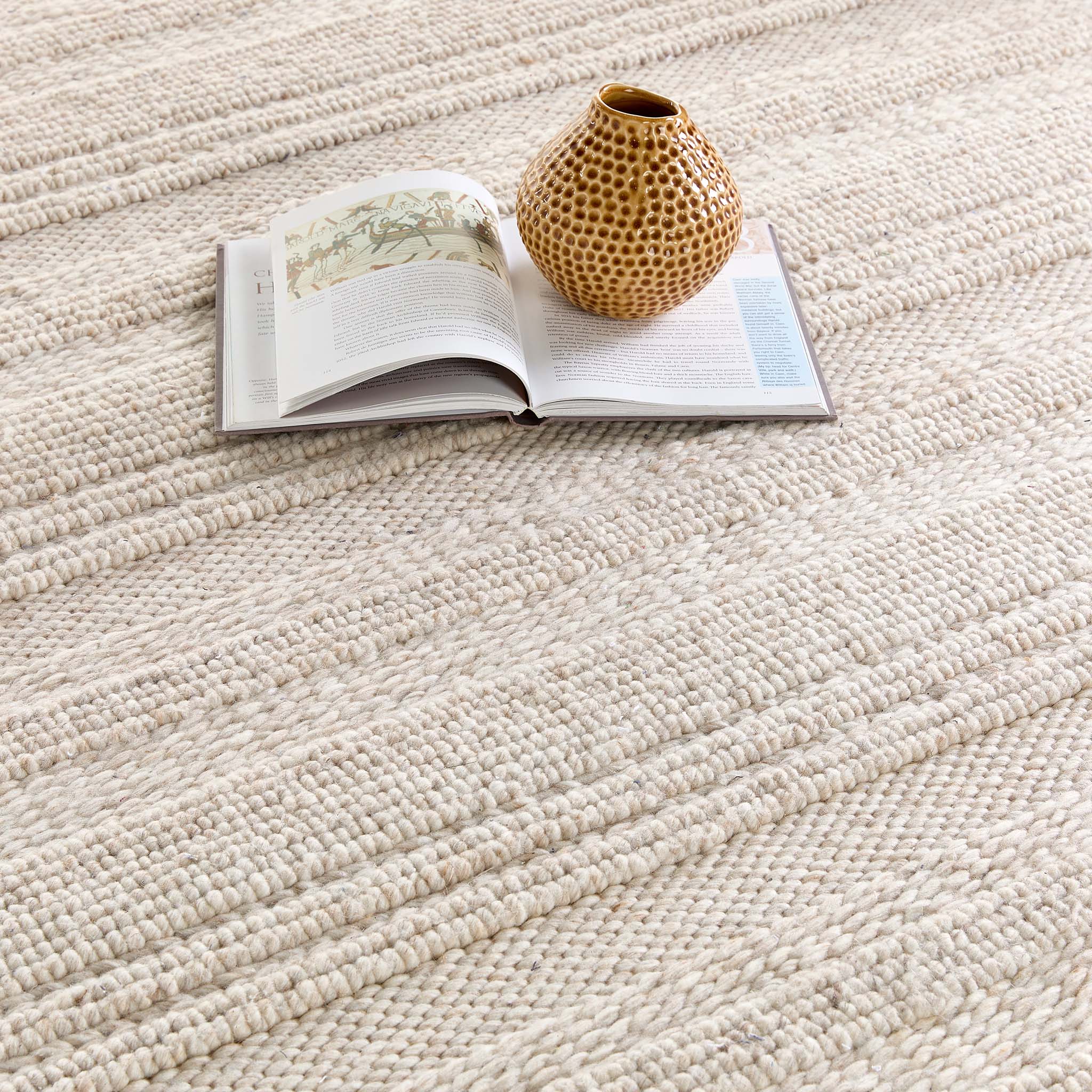 Chunky Knit Rug Cream 5