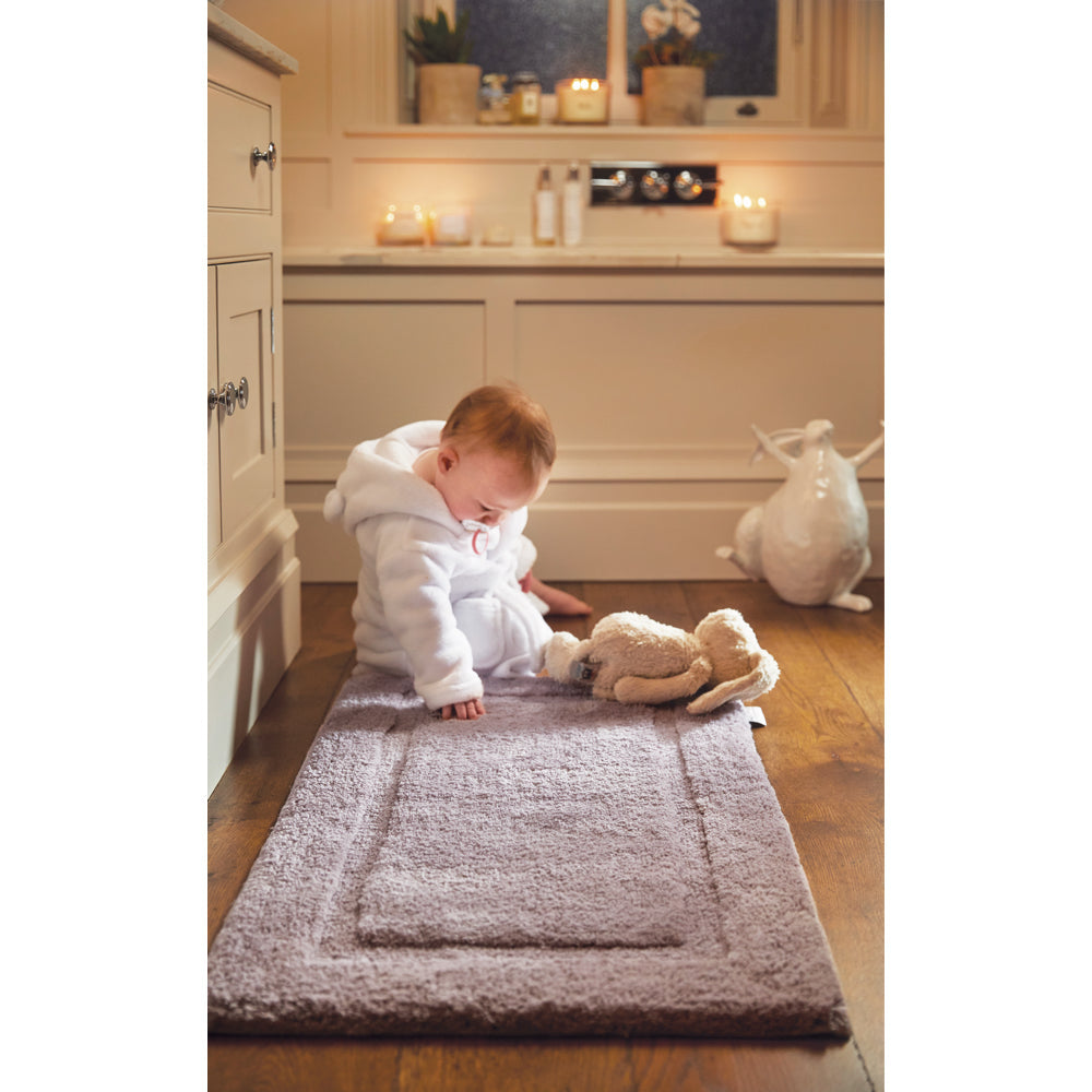 Bamboo Border Lavender Bathmat 2