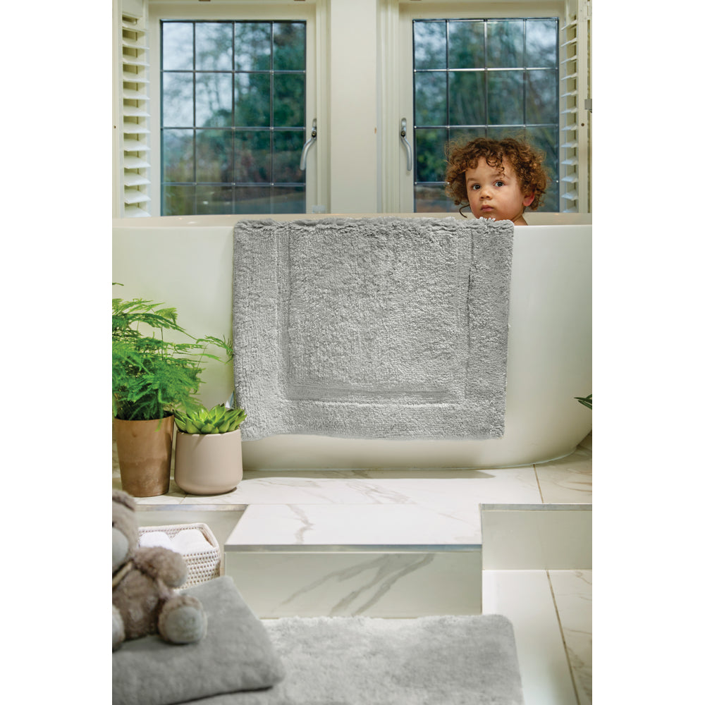 Bamboo Border Grey Bathmat 2