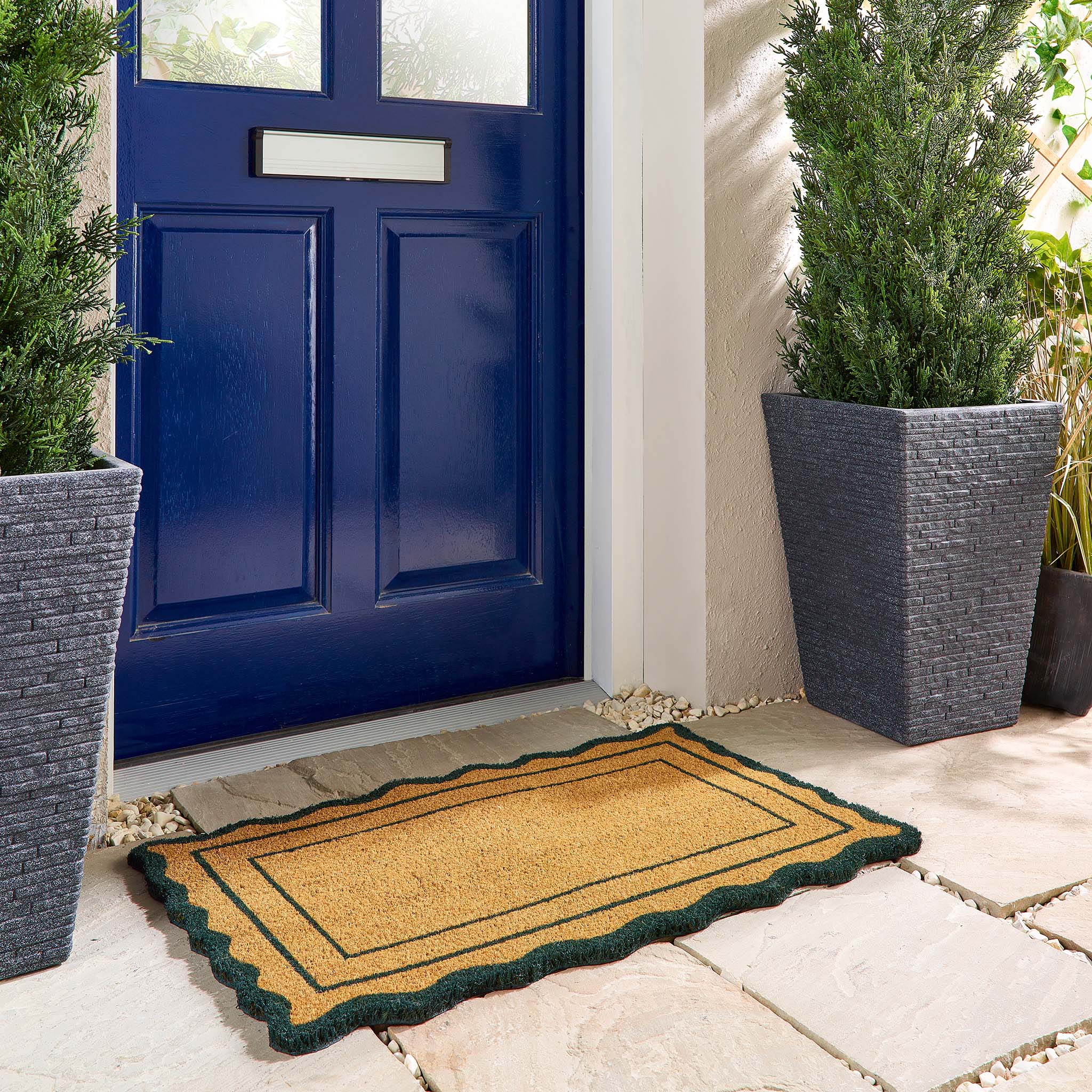 Green Scallop Border Coir Doormat 2