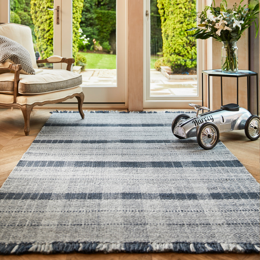 Highland Check Rug Navy