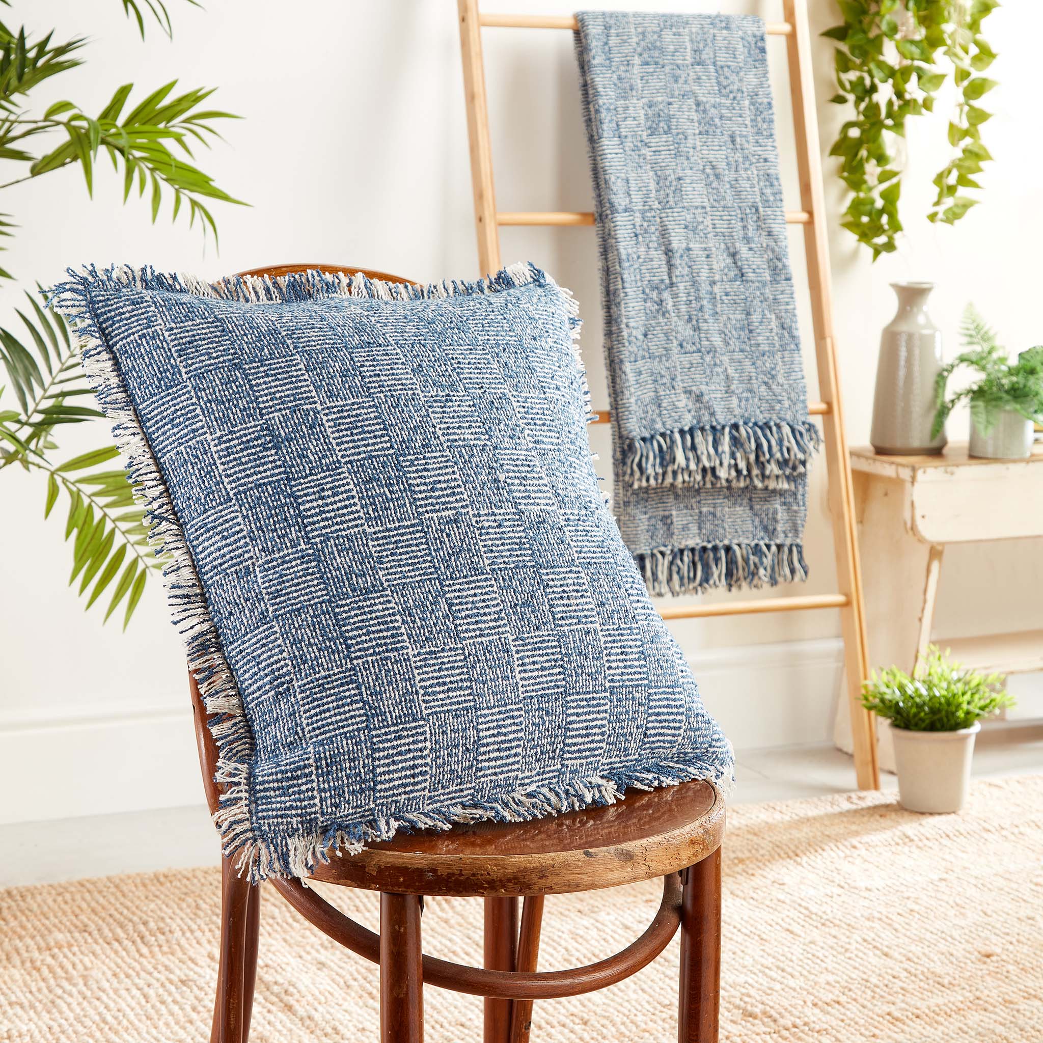 Crosshatch Cushion Navy