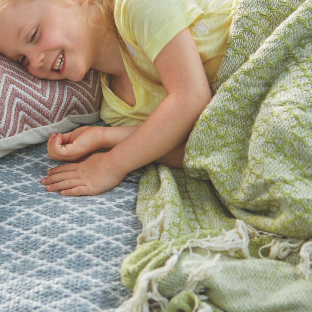 Trellis Throw Green