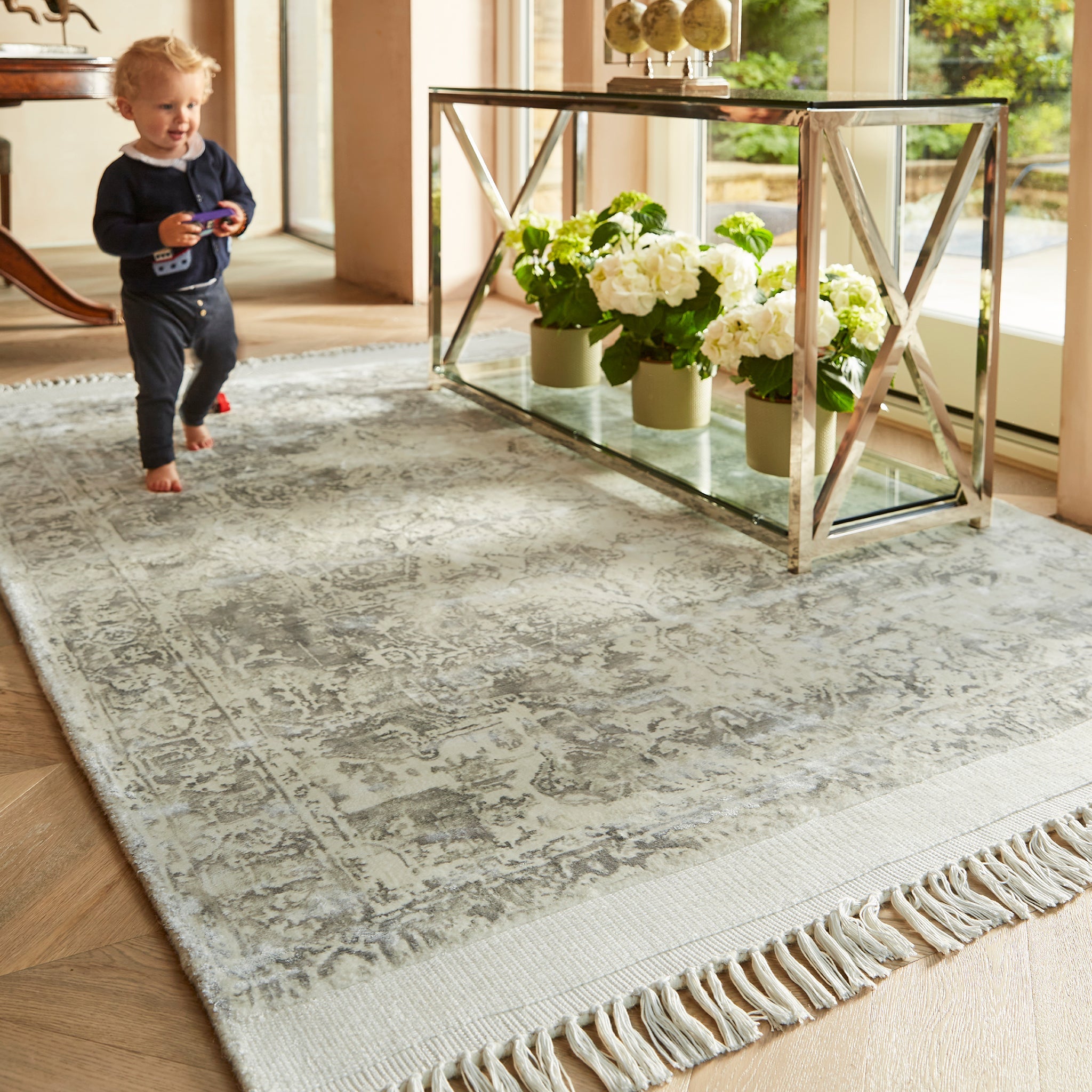 Vintage Fringe Rug Mocha/Oyster 2