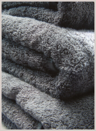 Picture of Hug Bamboo luxury graphite bath towels