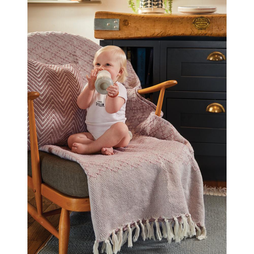 Trellis Throw Coral Pink
